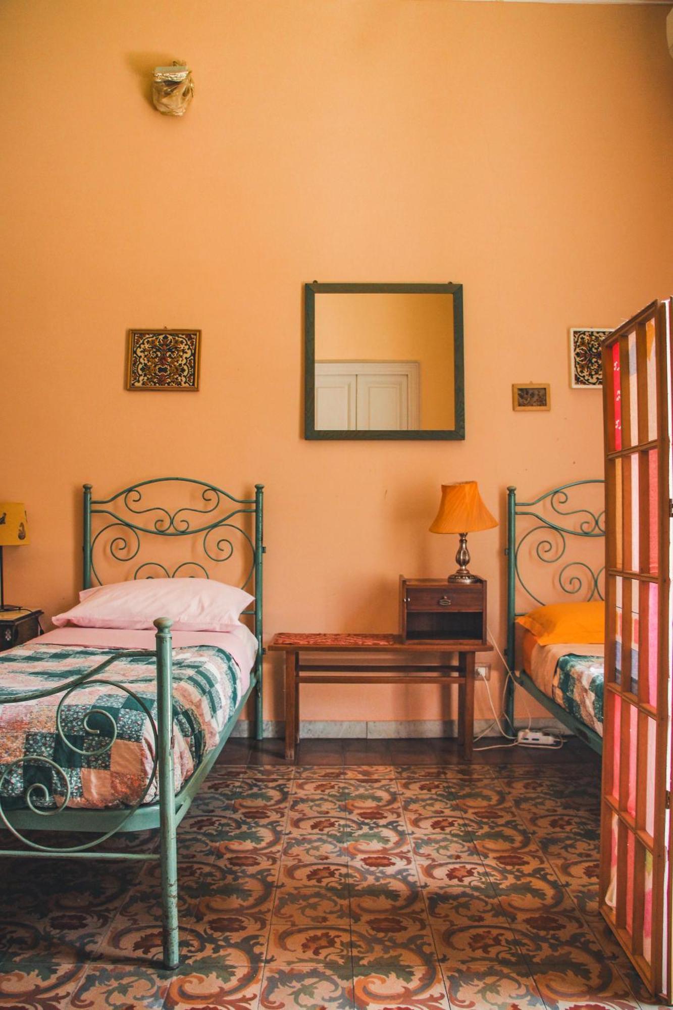 Casa Verdi - House Of Travelers Catania Exterior foto